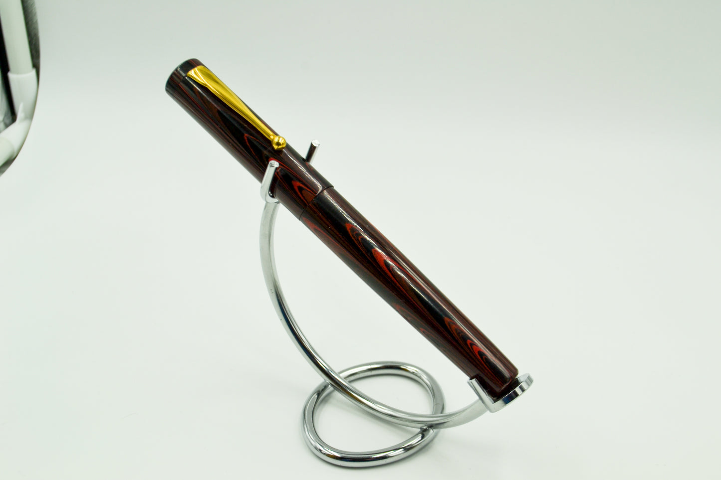 M615C - Black-Red Ebonite - JOWO 1.5 Nib