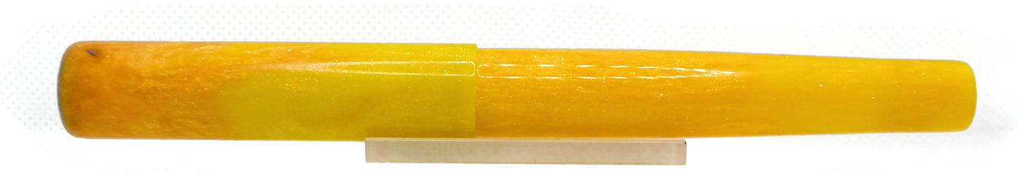 B24 - (Starry Night Resins) Sunshine, daisies, and limoncello
