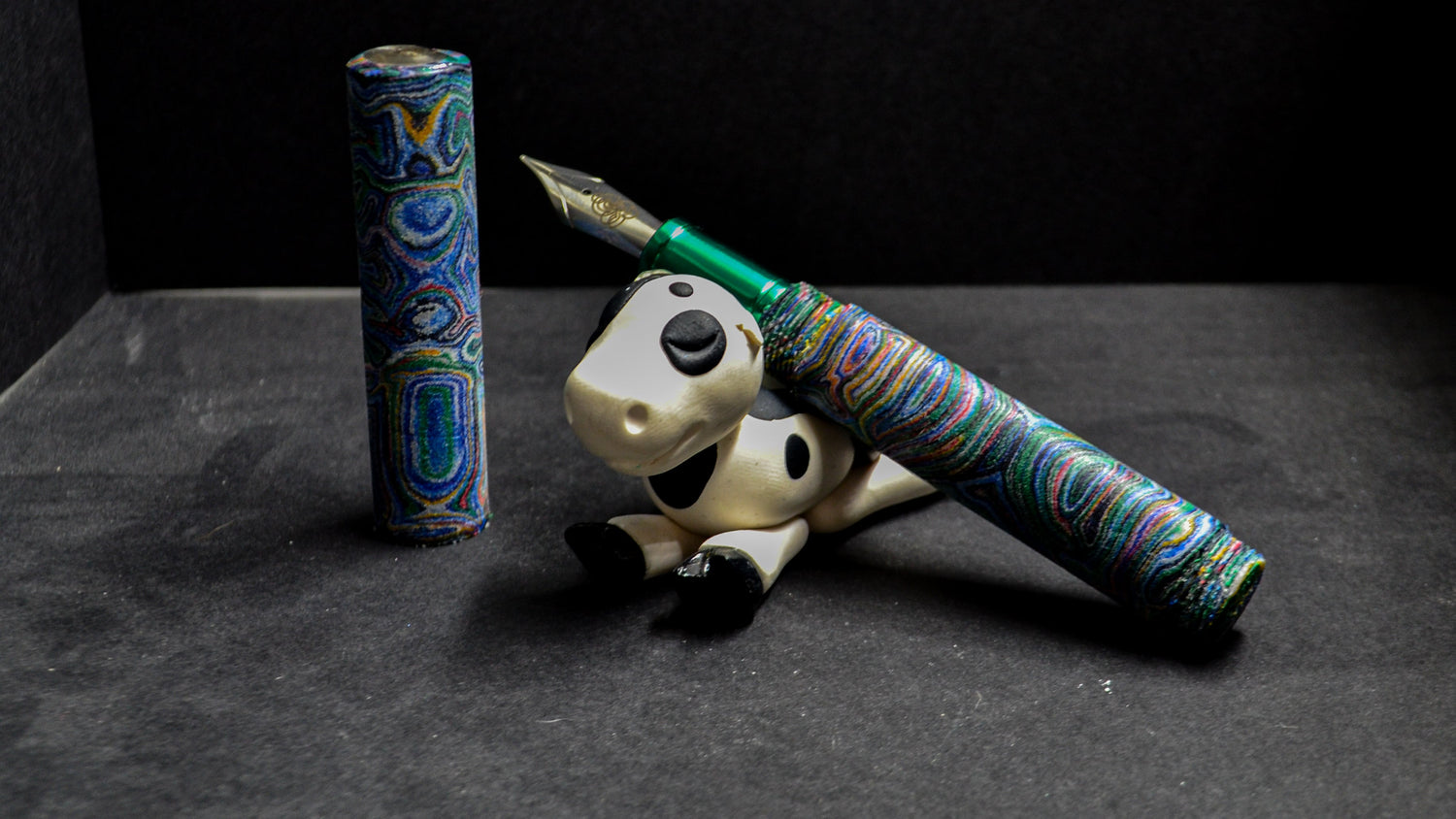 Taschenstift in Galaxy Crazy Fiber with emerald green section