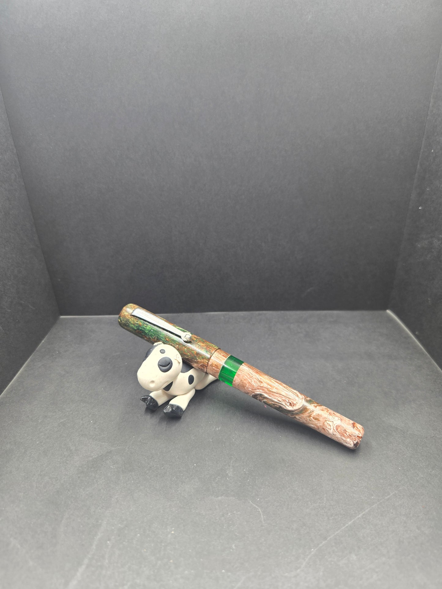 B24 -Fountain Telling - Custom 3 olive martini