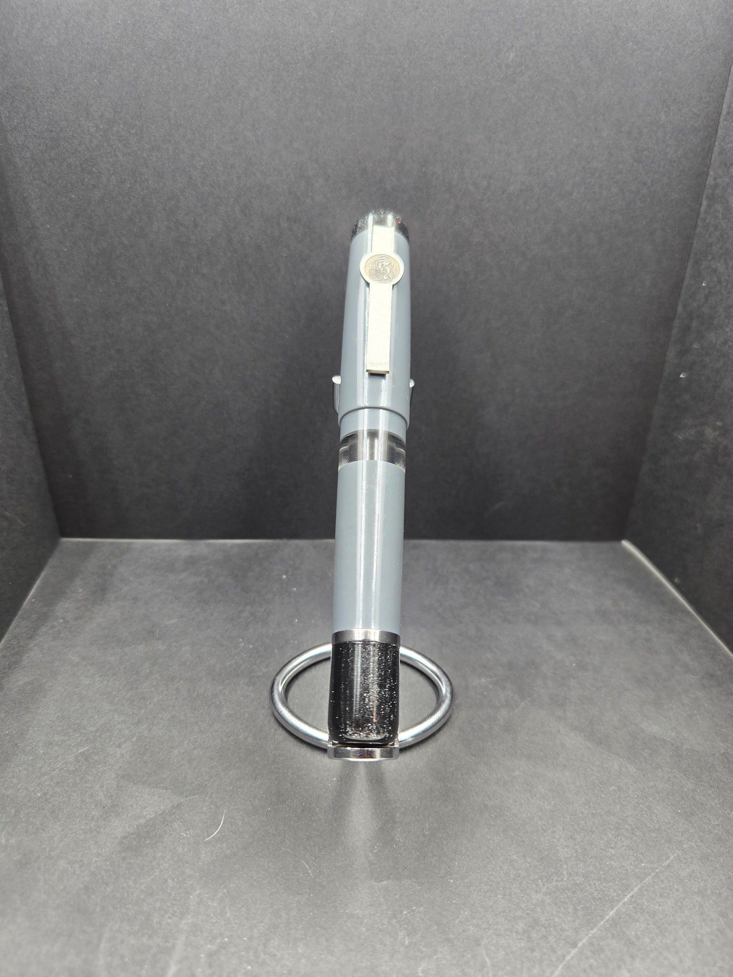 B46 - König - Battleship Grey w/Black trim