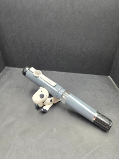 B46 - König - Battleship Grey w/Black trim