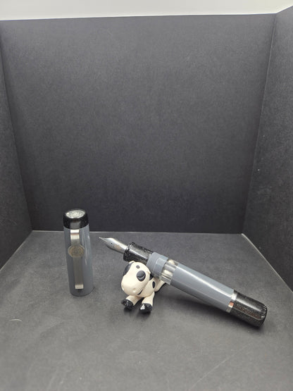 B46 - König - Battleship Grey w/Black trim