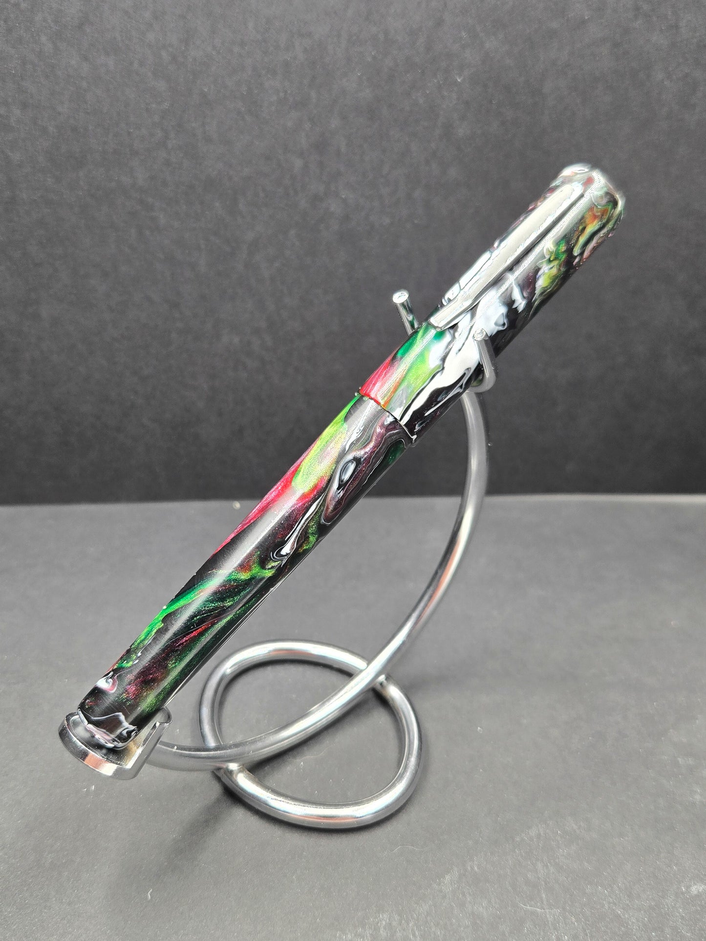 B24 - (Fountain Telling) - Rotten Watermelonw/clip