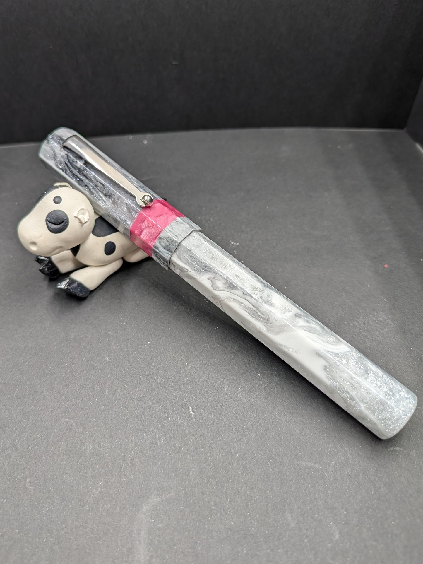 A24 - Sleipnir - SNR - Silver and White