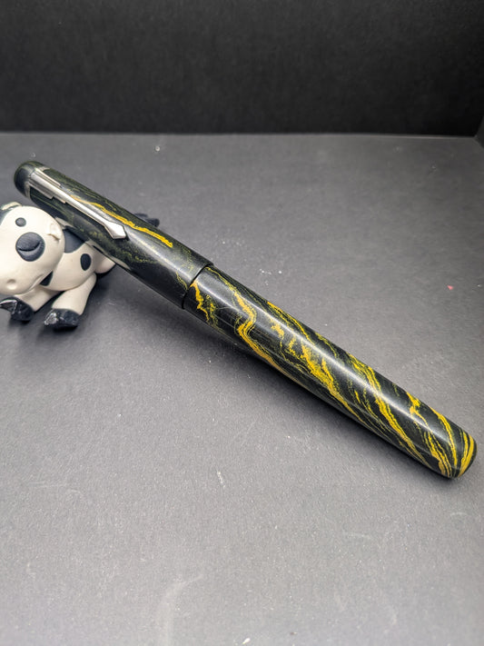 F24 - The Americana - Black and Yellow mottled