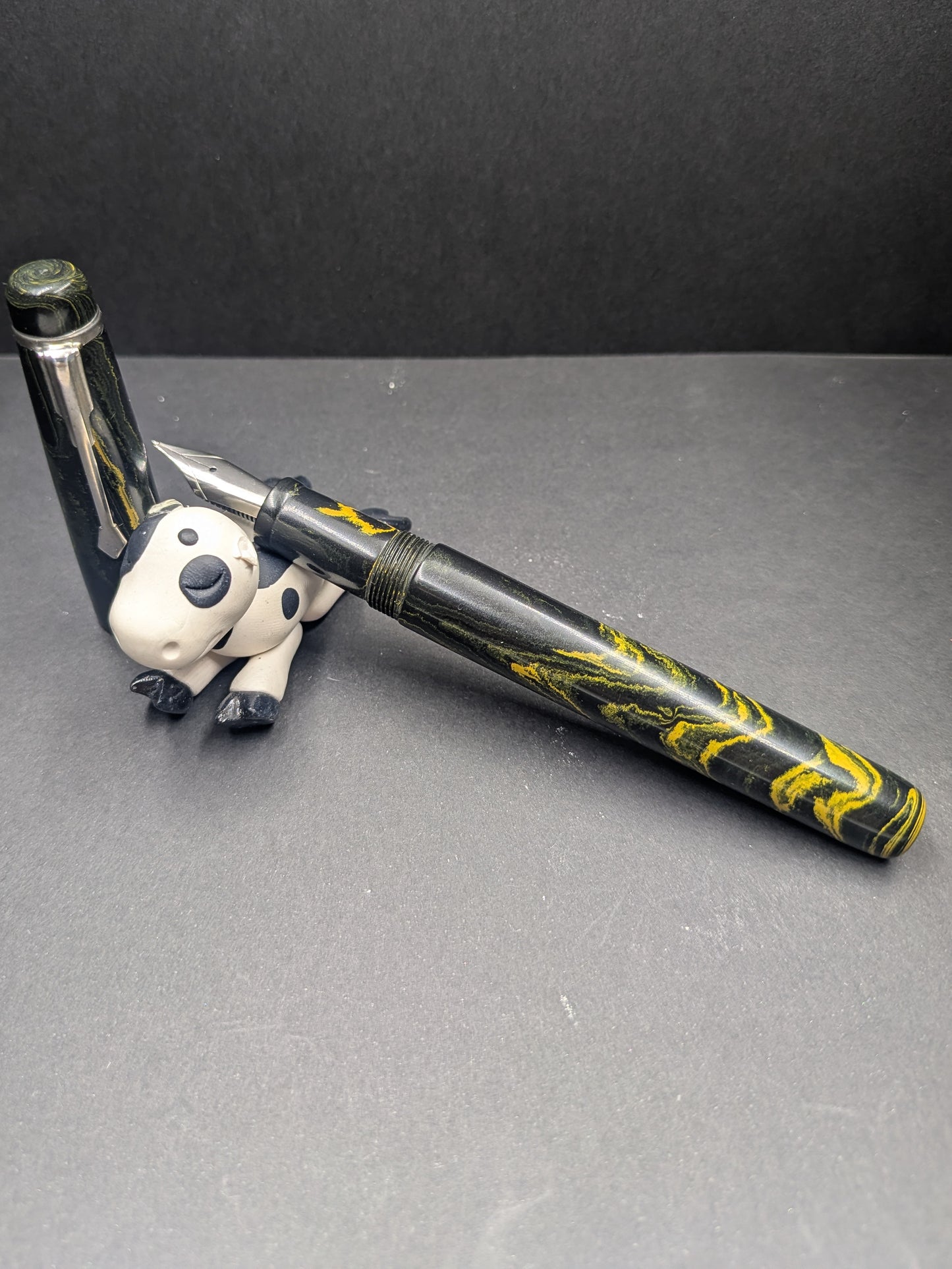 F24 - The Americana - Black and Yellow mottled