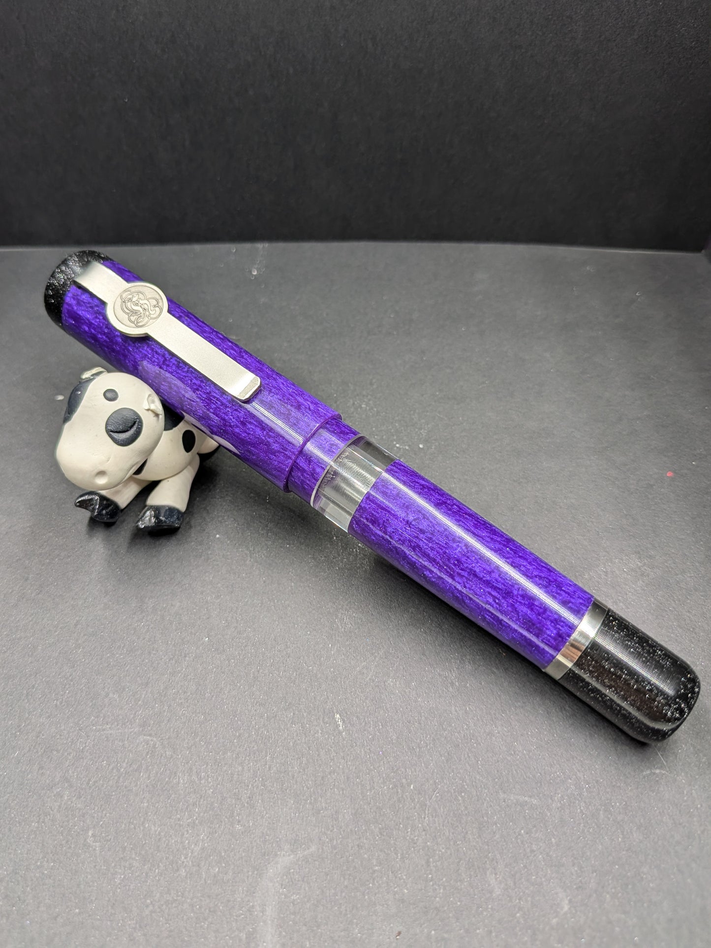 B46 - König - Blue Violet, Black Trim (Piston Filler)