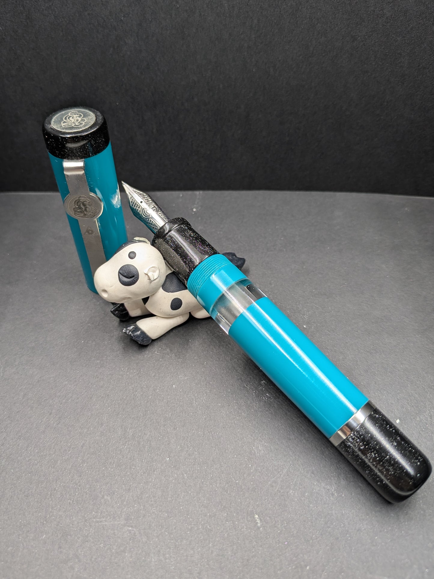 B46 - König - Teal with Black Trim (Piston Filler)