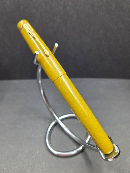 F14 - Americana Pro - Yellow Ebonite