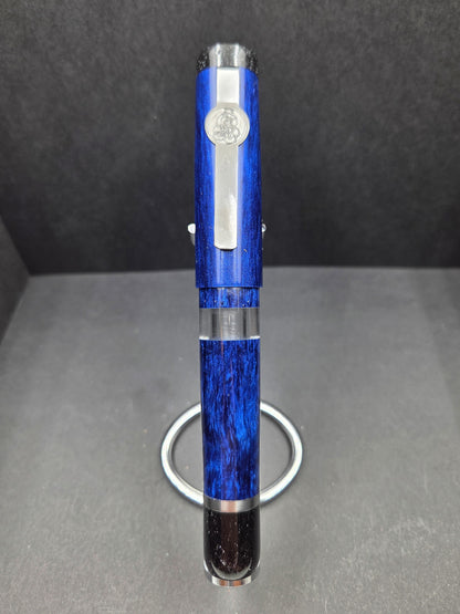 B46 - König - Sapphire blue w/black Trim