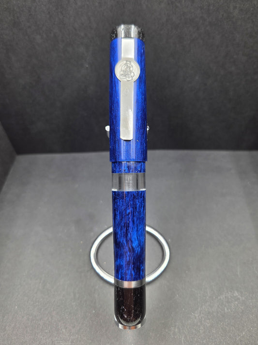 B46 - König - Sapphire blue w/black Trim