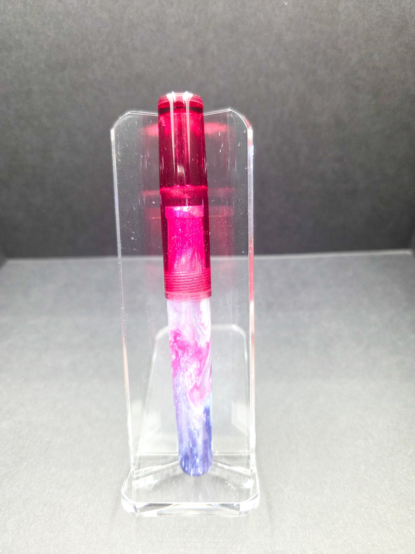 F14 - Taschenstift - SNR - Crayola Crayons - Transparent red Acrylic cap