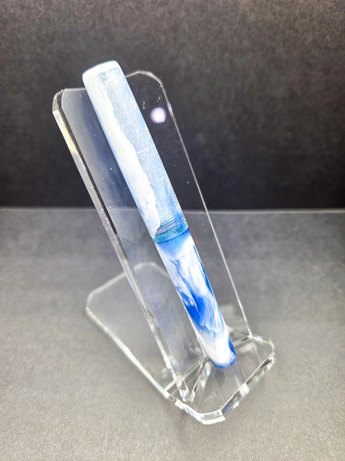 F14 - Taschenstift - Unknown Resin - white, blue, silver
