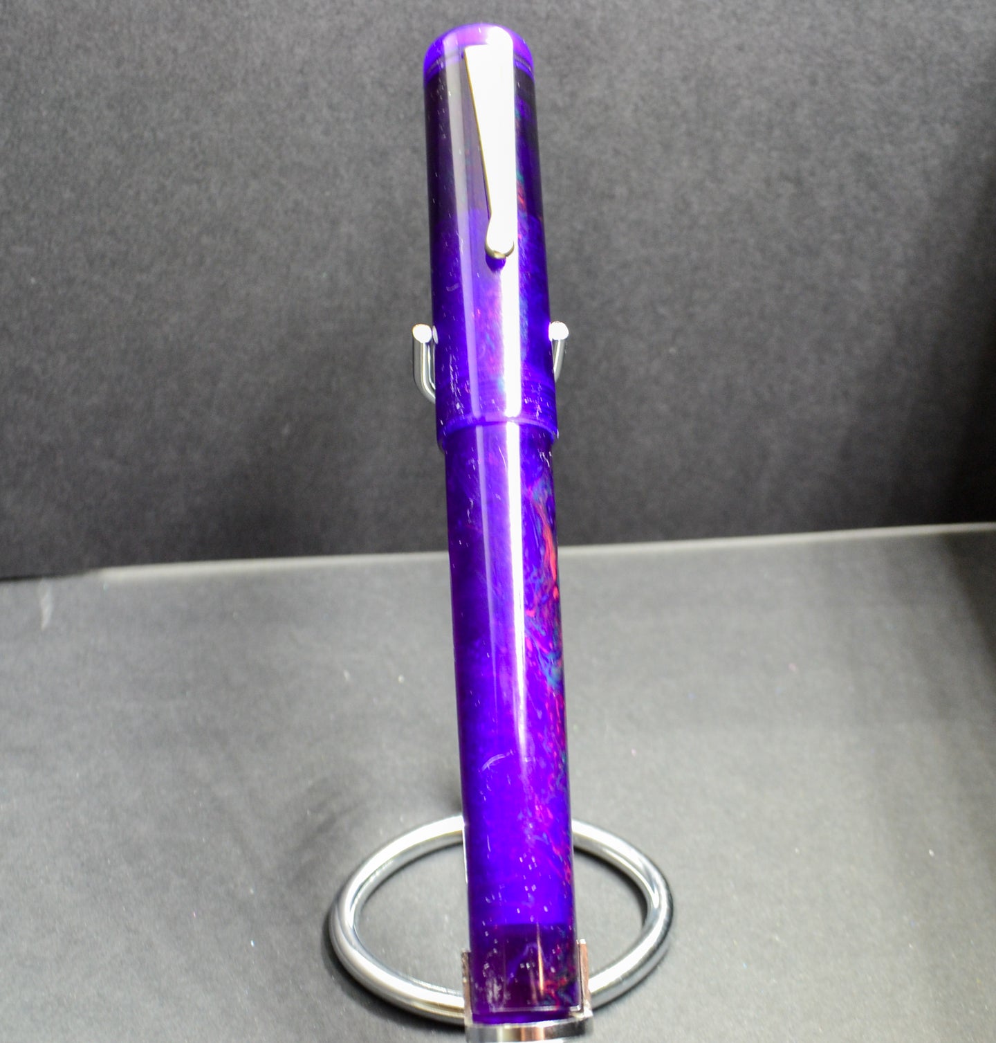 B36 - (SNR) - Purple Glow Stick