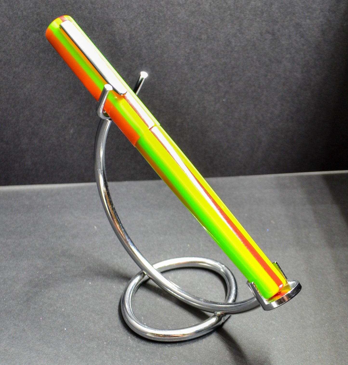 B14 - (Vintage Bexley) - That 70's Pen