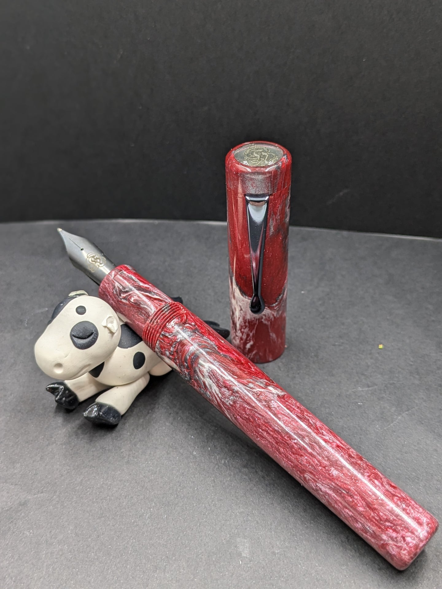 B36- Evancio - Red, silver, White # nib