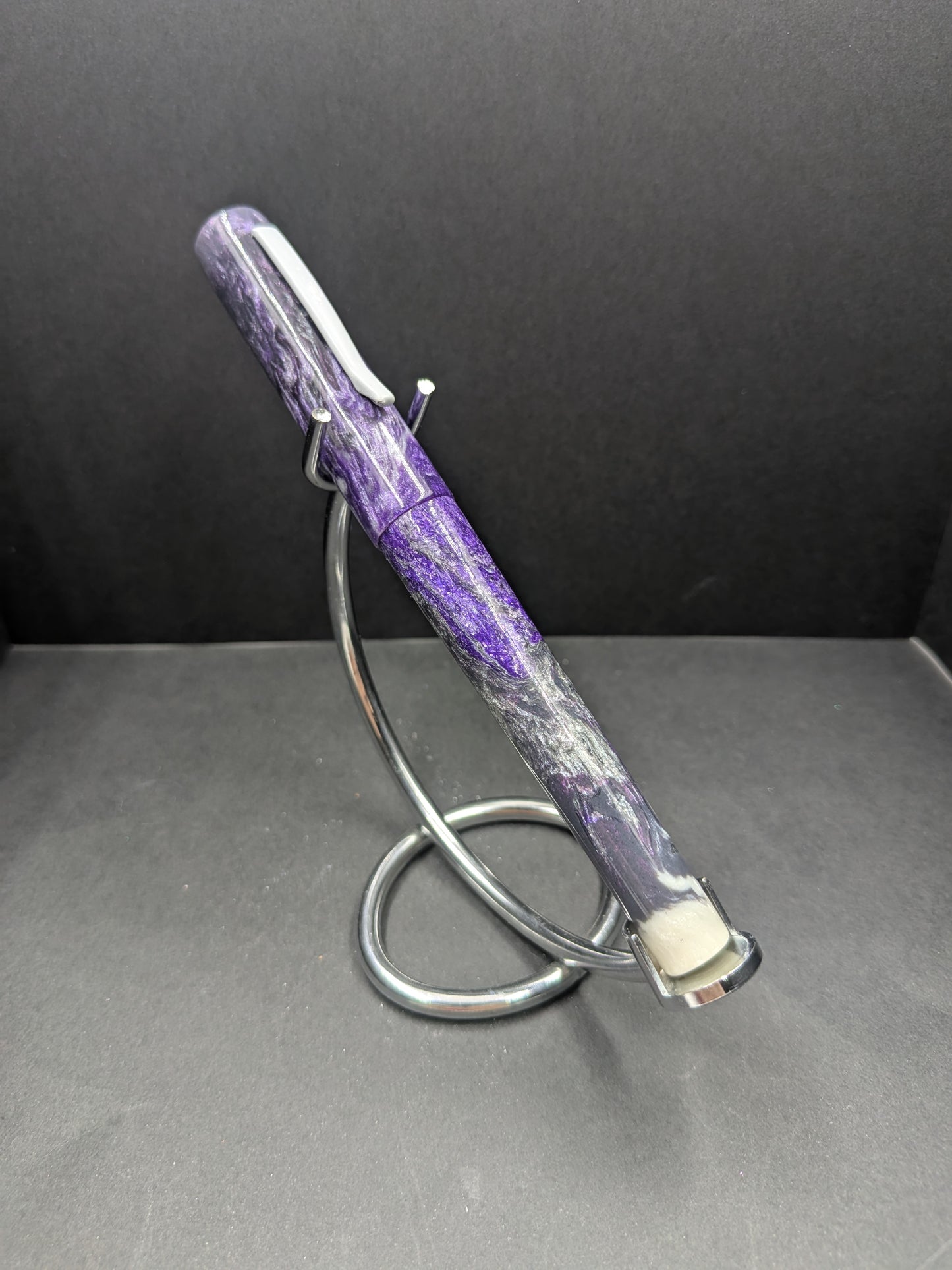 B24 - Purple and White