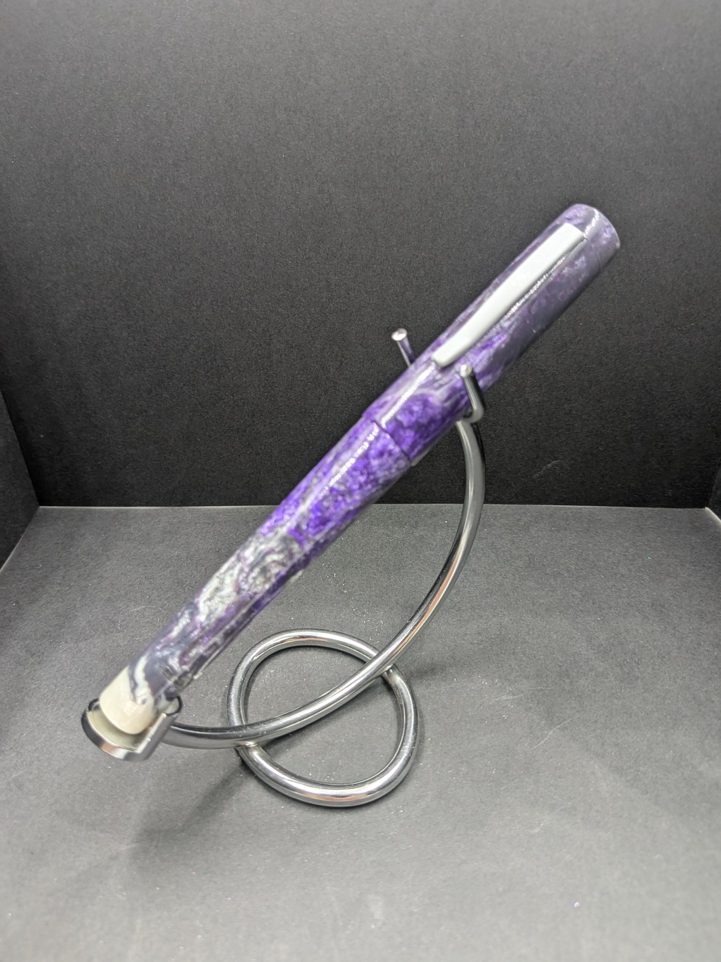 B24 - Purple and White