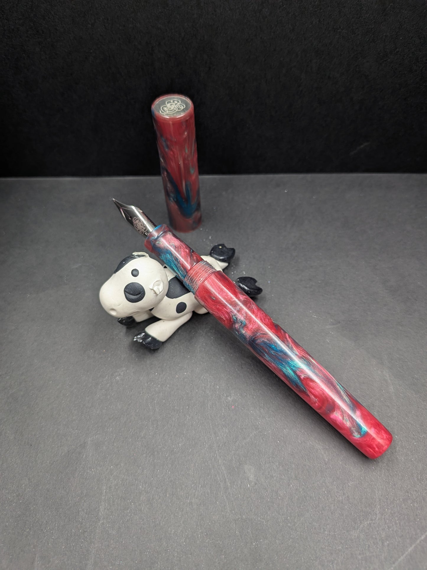 B24- Pink, turquoise, red