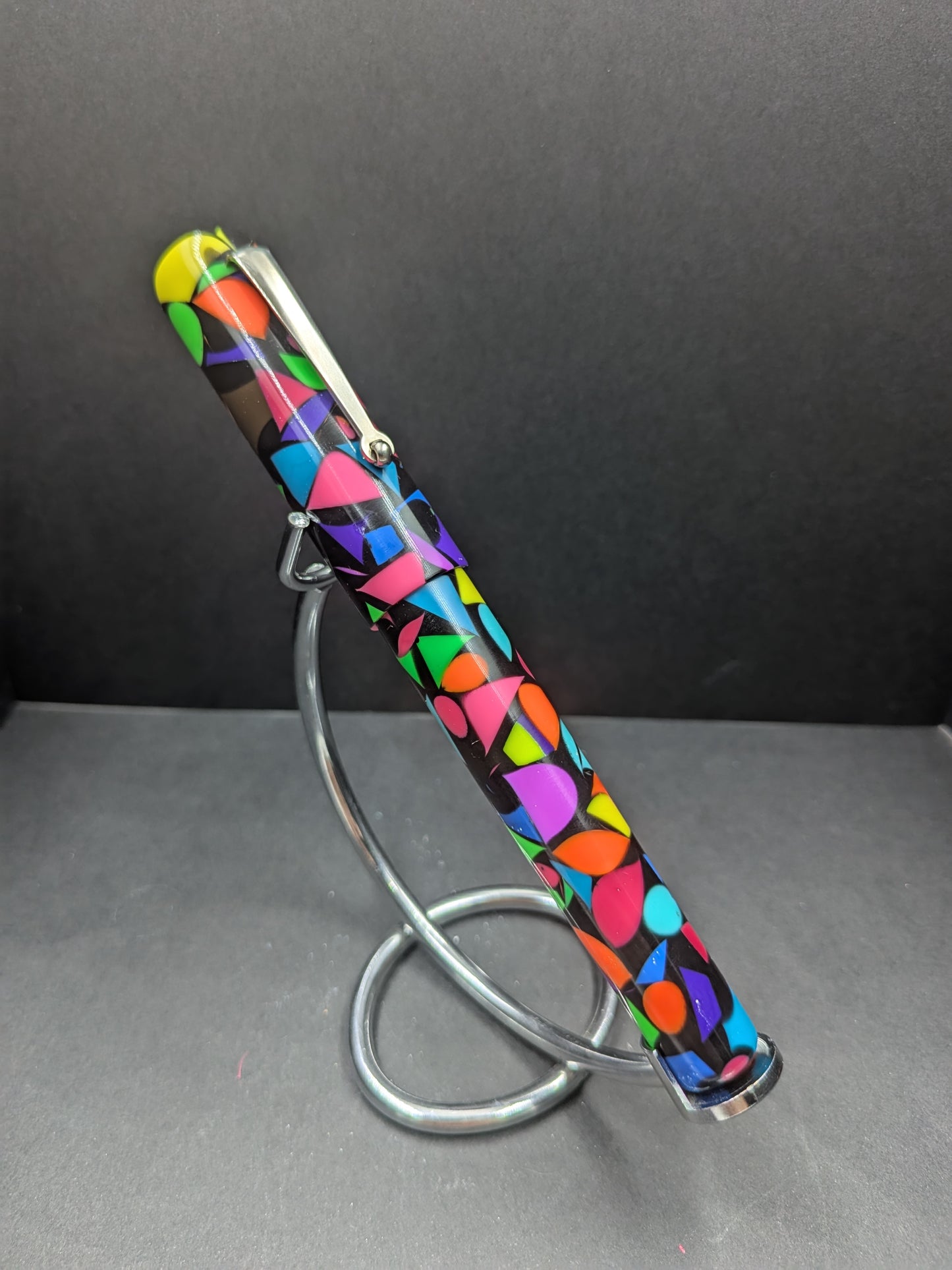 B36 - (Evancio) Florescent 80's Mosaic