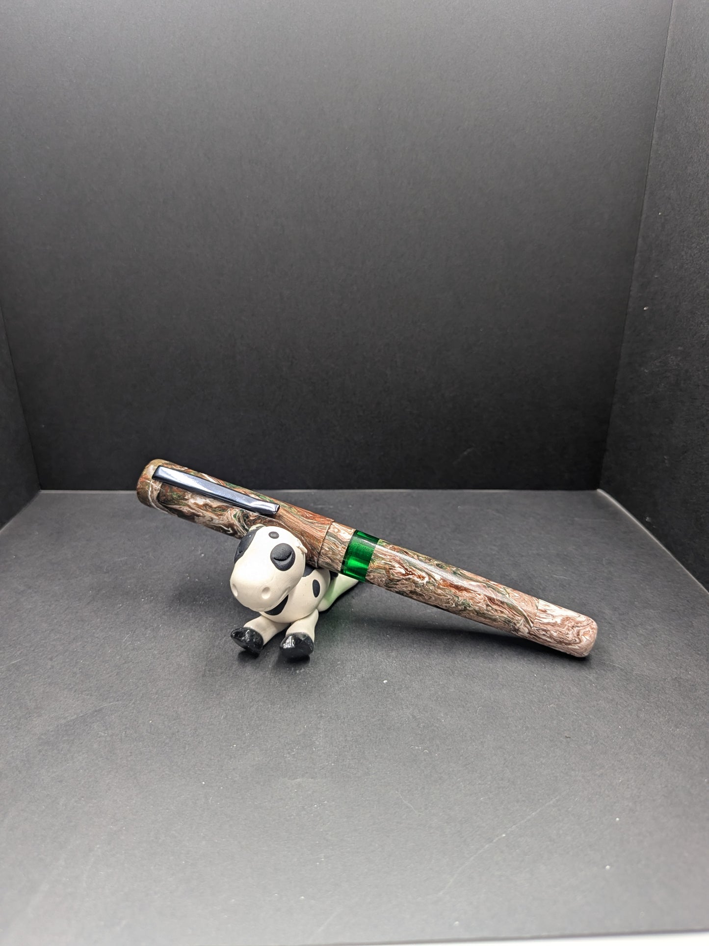 B24 - Fountain Telling - Custom 3 olive martini Kobenfuller