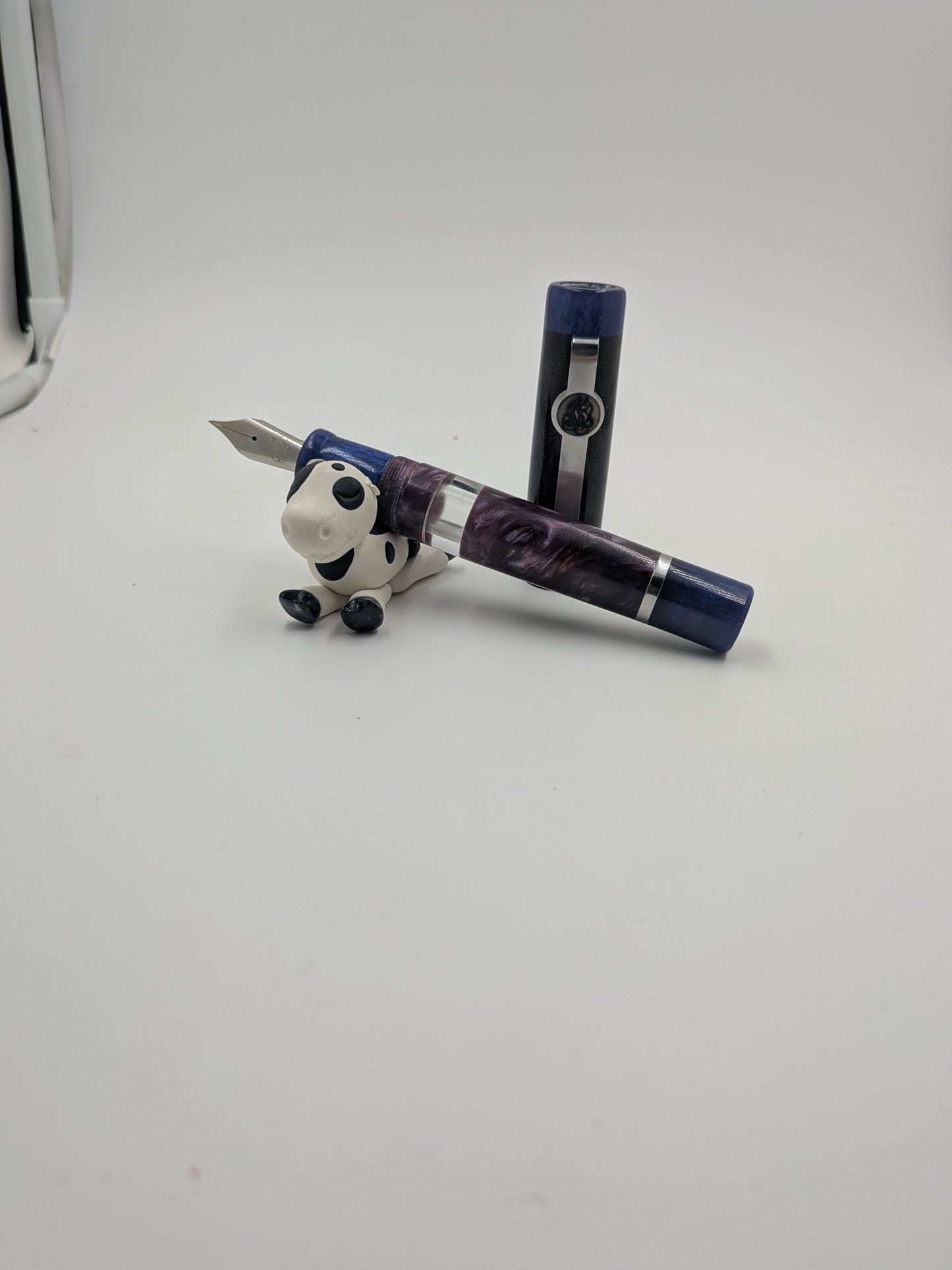 B46 - König - Jewel Tone and Blue