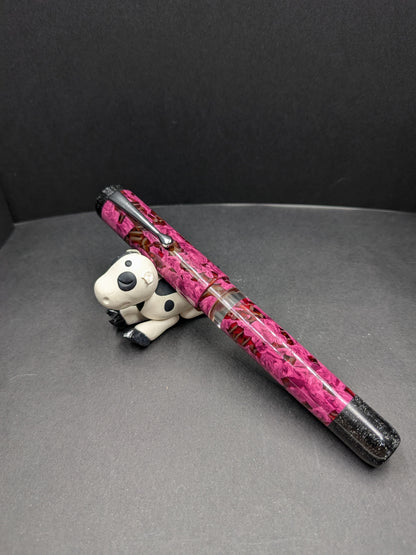 B36 - (Kolbenfüller) Pink and Black Cellulose Acetate - (Piston)