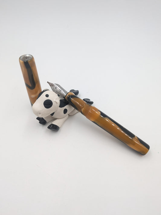 F14 - Taschenstift - Bexley material - Black and Gold