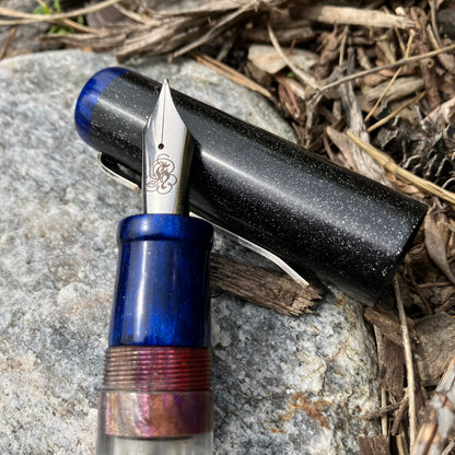 B46 - (SNR) - Jewel tone König (Kölbenfüller)