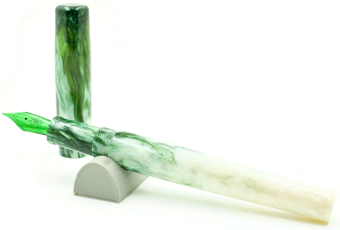 B24 - (Mermaid Madness) -  Mercurial Mermaid (220507)