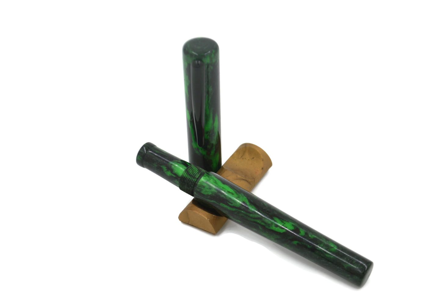 M464C - Willemite ore Diamond Cast