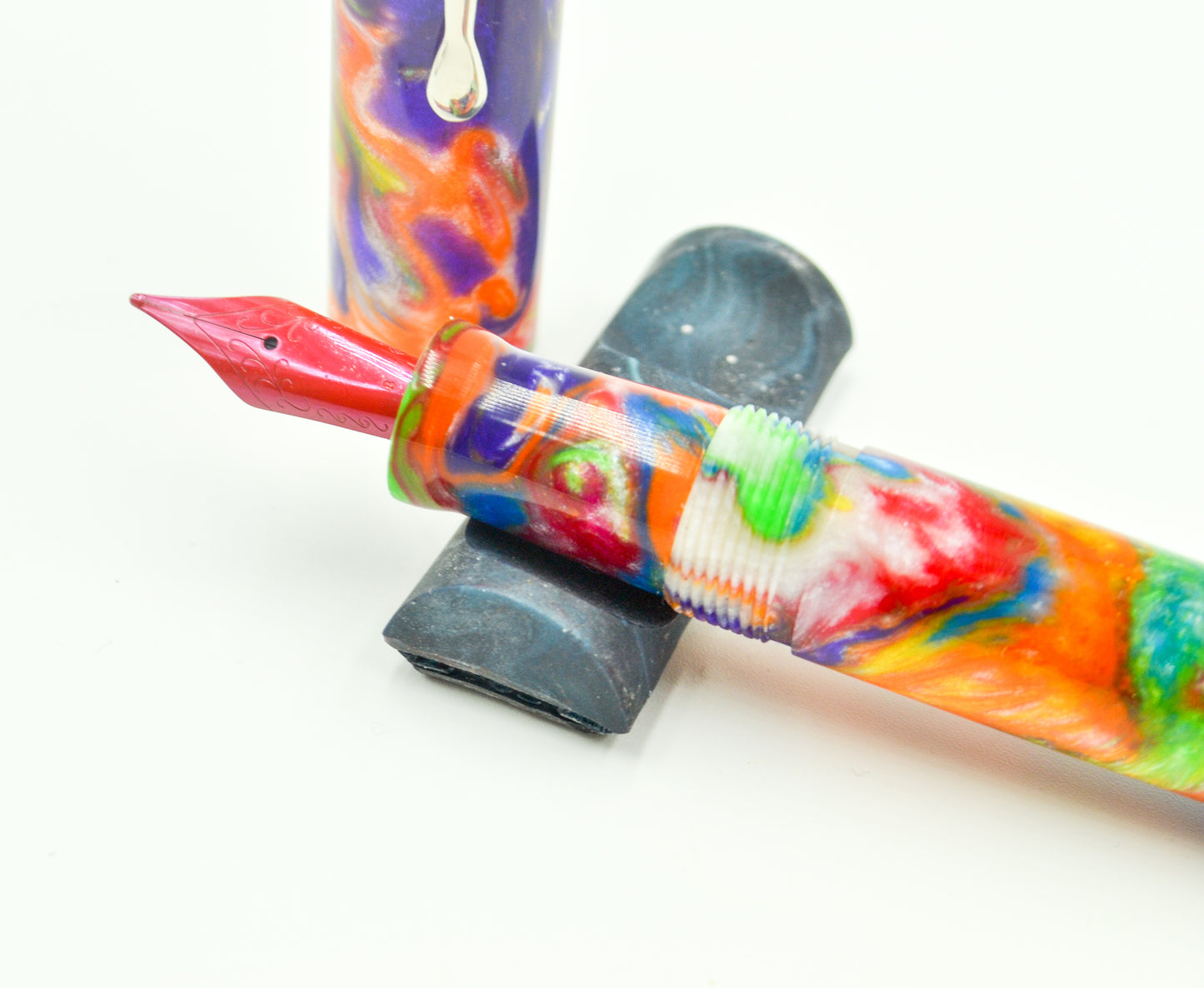 M536C - (Evancio) - Birthday Cake resin