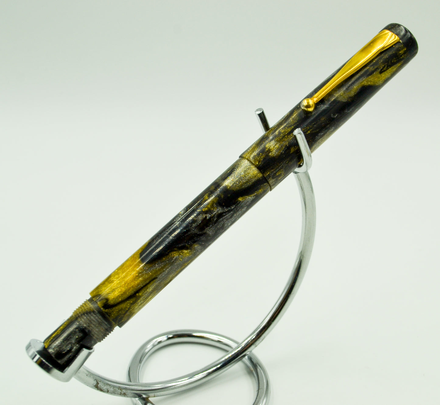 M414D - Black-Silver-Gold Diamond Cast