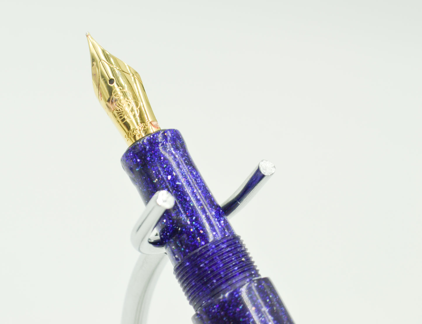 M414C - Purple Radiance Diamond Cast - Jowo 14kt Gold M nib