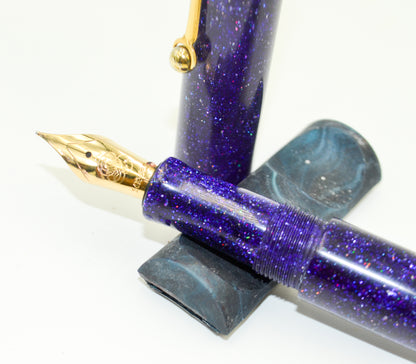 M414C - Purple Radiance Diamond Cast - Jowo 14kt Gold M nib