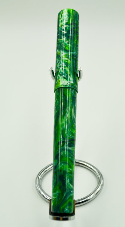 M506C  (Evancio) - Frog Pond Lava - Bock M nib