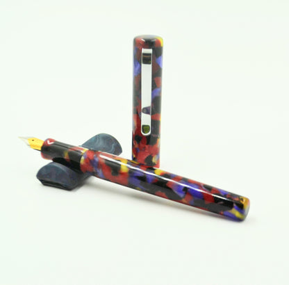 M223C - (Bescheiden) -  Fruty Pebbles resin