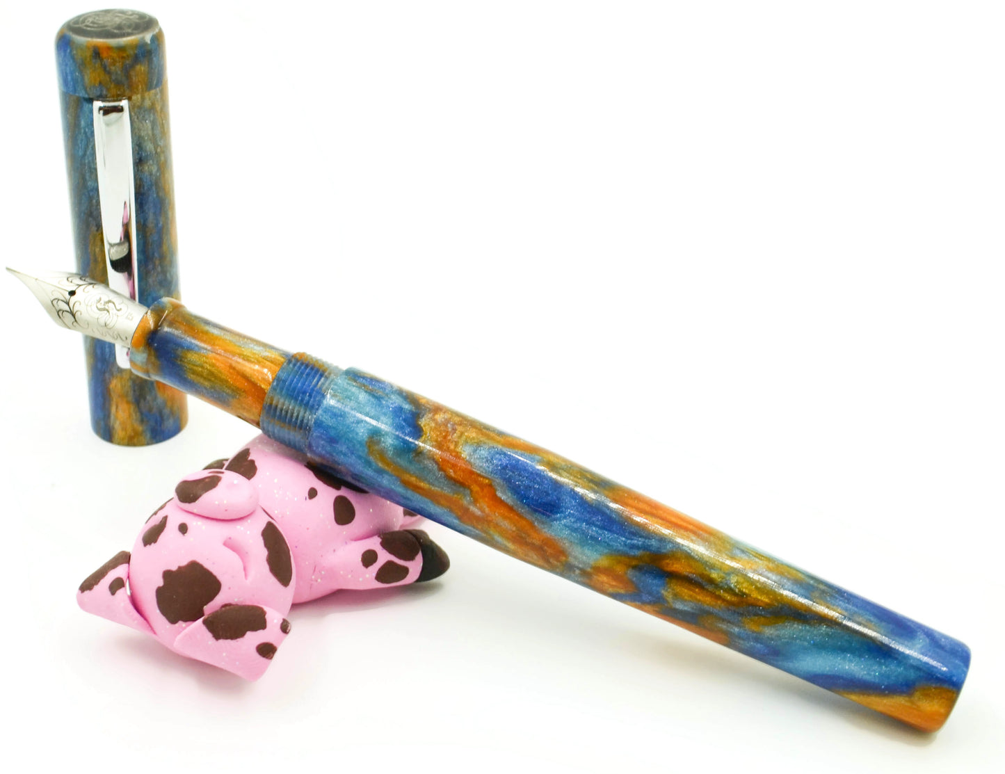 B24 - (Diamondcast) Blue Macaw - (220406)