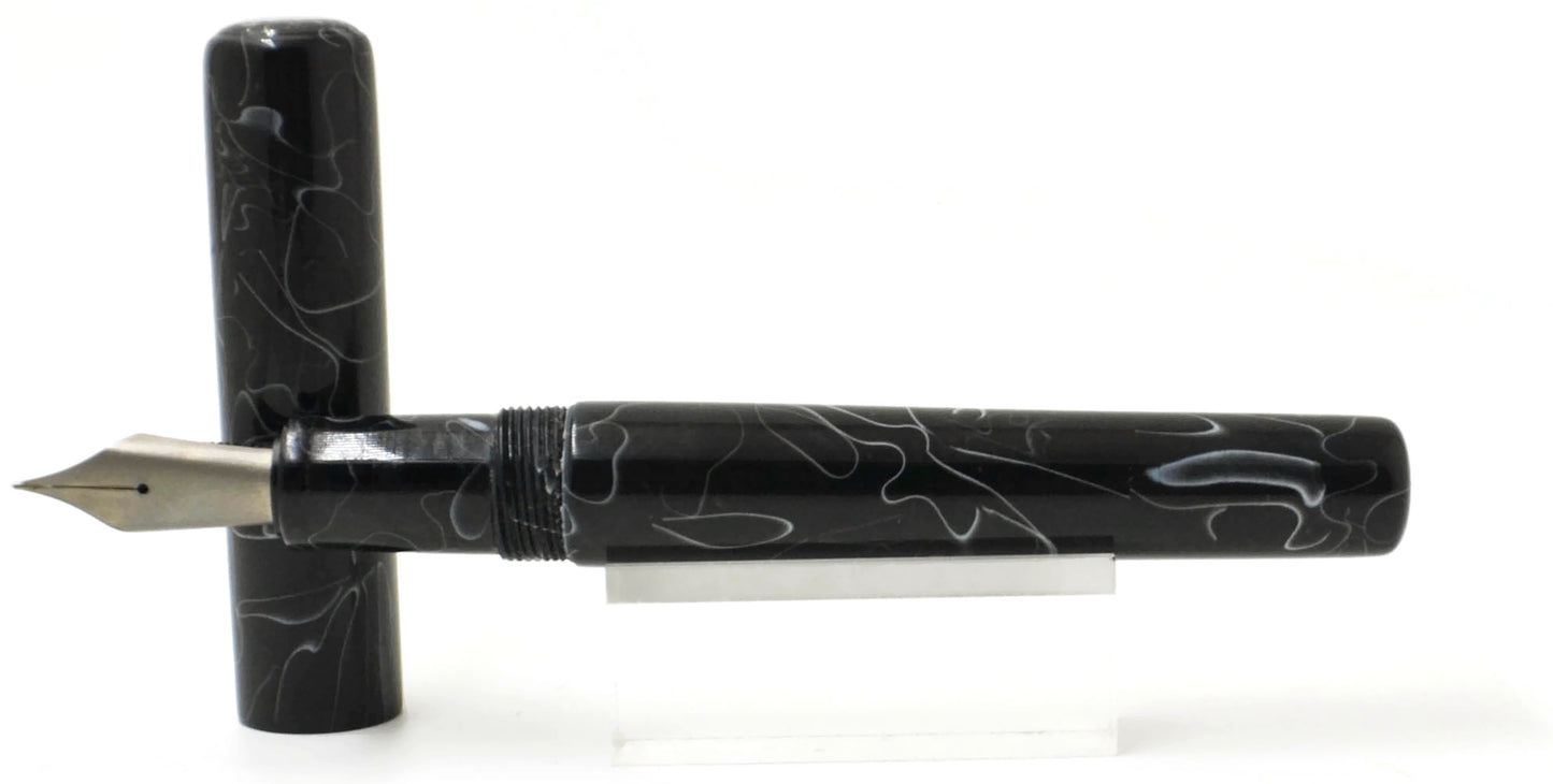 B36 - Black and White Evancio (for #8 nib) (220425)