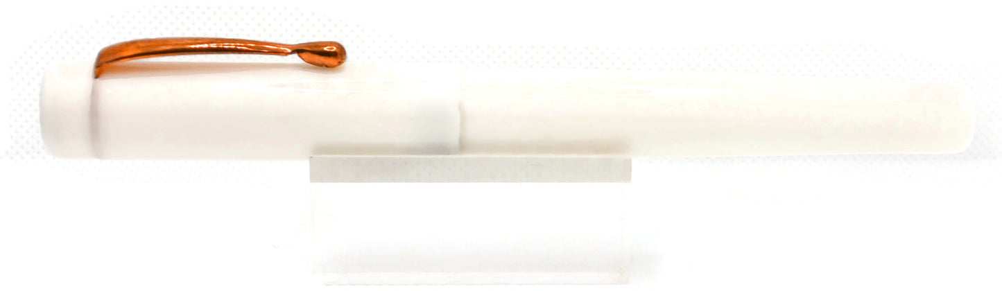 B24 - Snow White (Diamond cast) w/ Rose Gold Clip (220123)