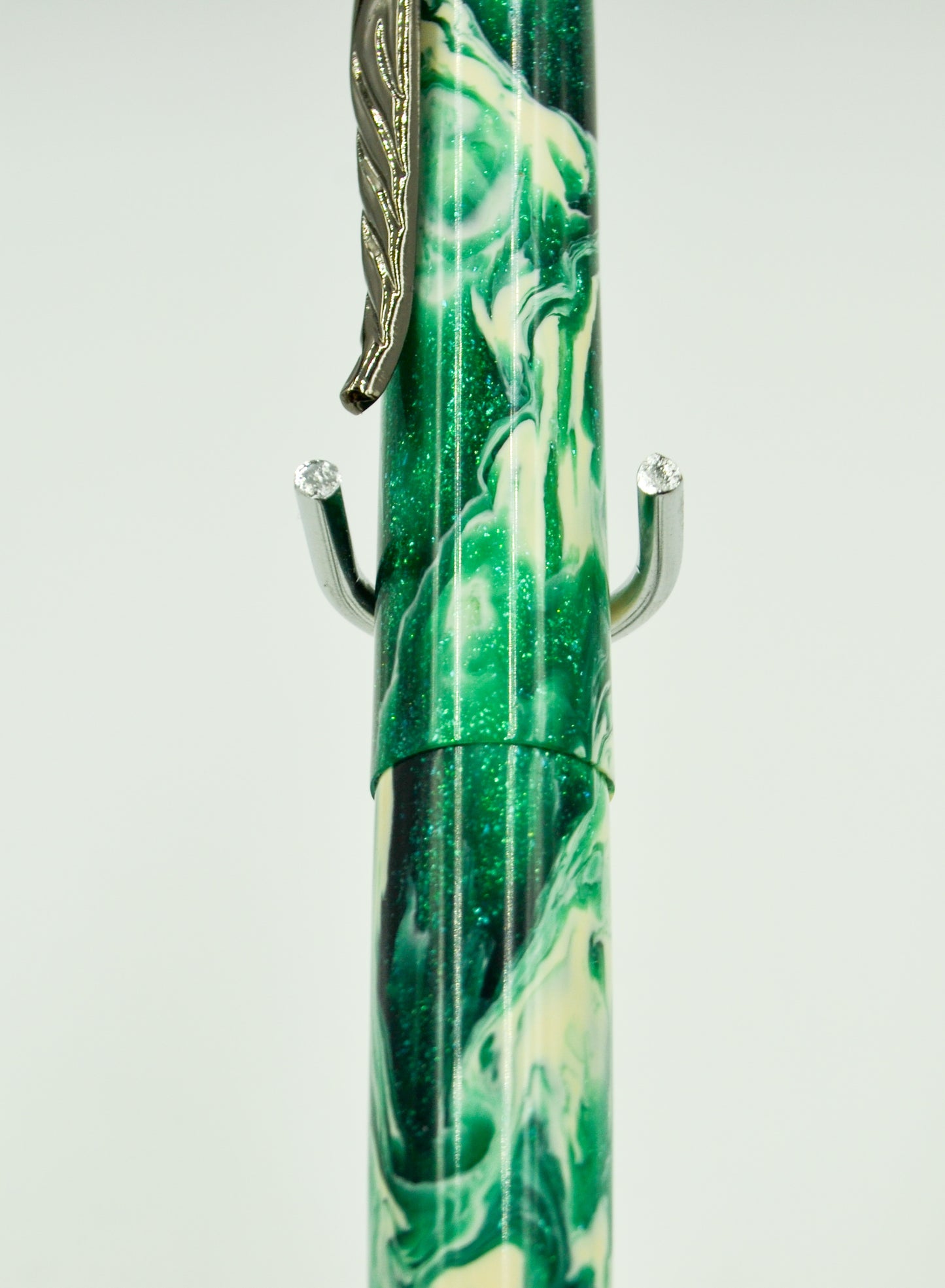 M514C - Emerald Green and White - Jowo #6 EF