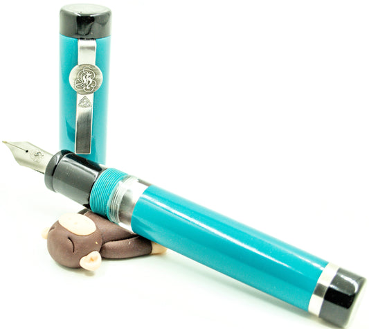 B46 - König - Teal with Black Trim