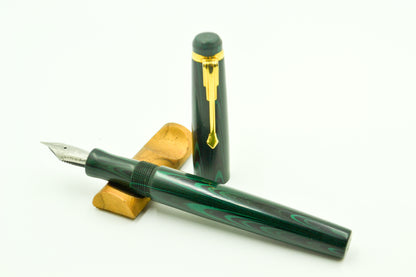 M614C - Americana Pro Black-Green Ebonite
